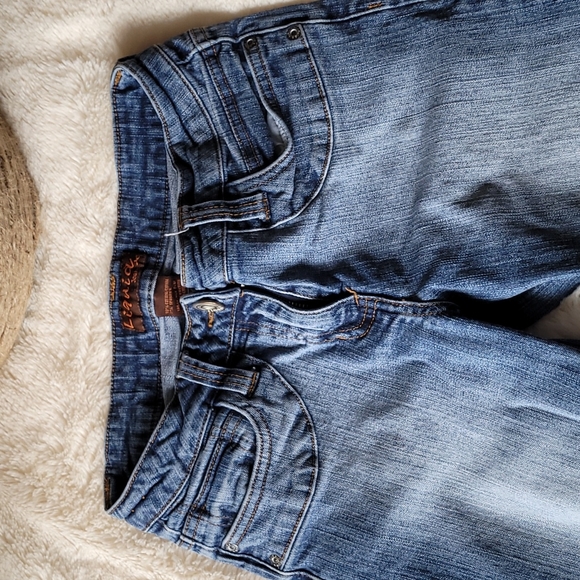 3/$20❤️ women's capri pants - Picture 2 of 3